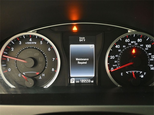 2016 Toyota Camry SE photo 3