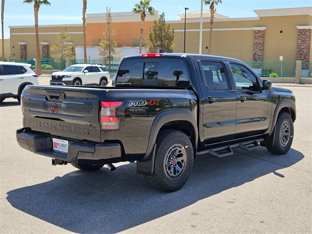 2025 Nissan Frontier Crew Cab PRO-4X photo 3