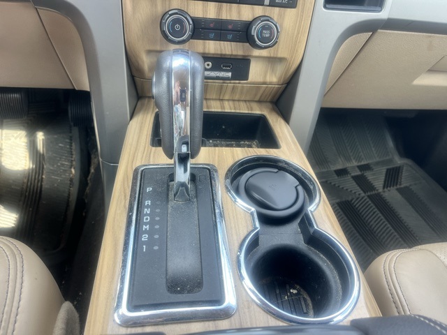 2011 Ford F-150 Lariat photo 19