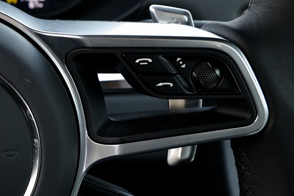 2025 Porsche Cayman Base photo 34