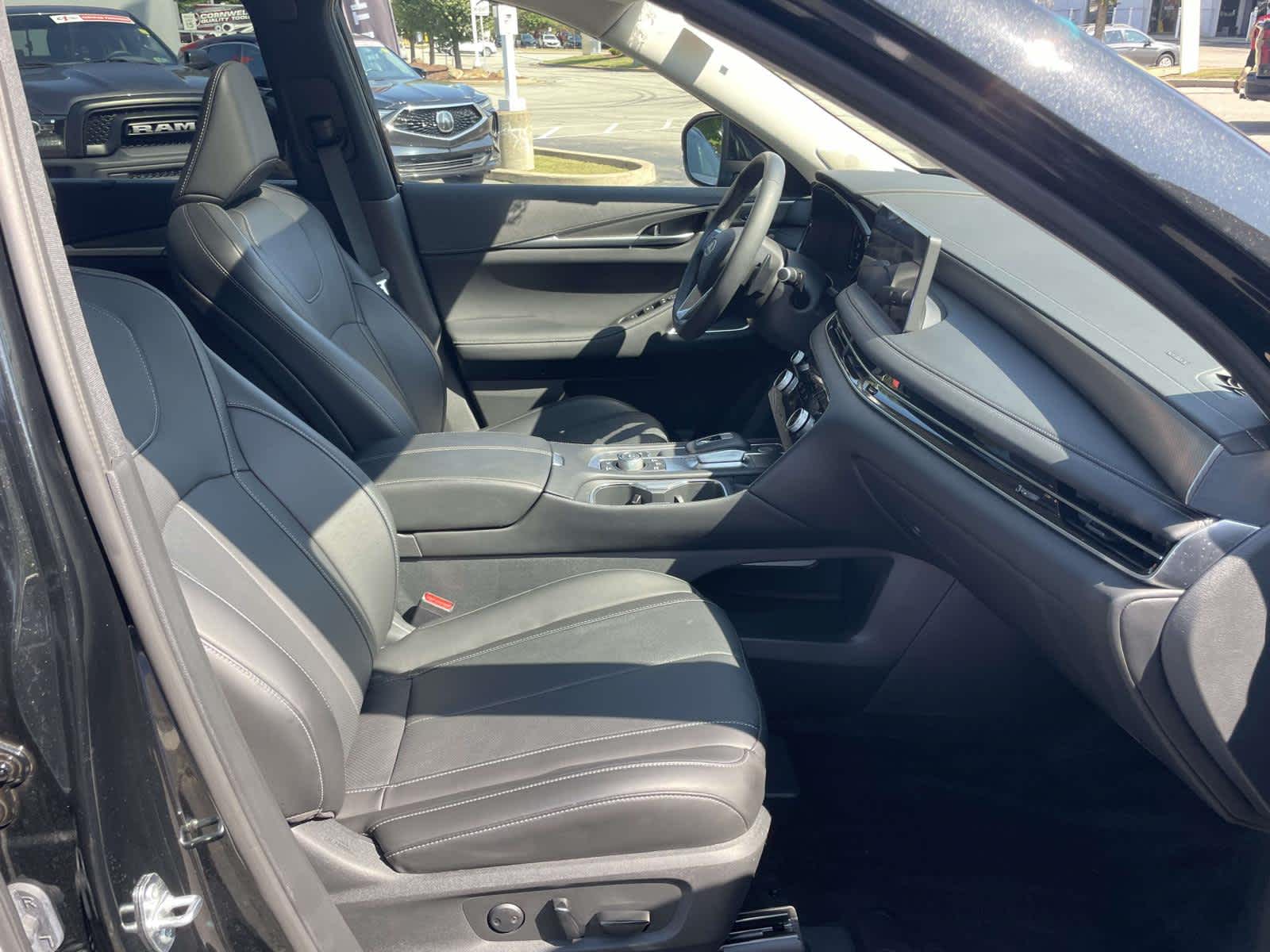 2025 Infiniti QX60 Luxe photo 18