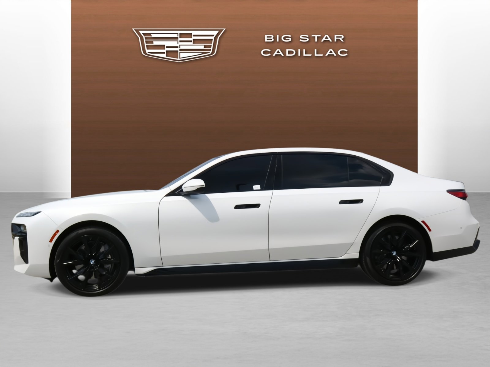 2023 Bmw 760i xDrive photo 2