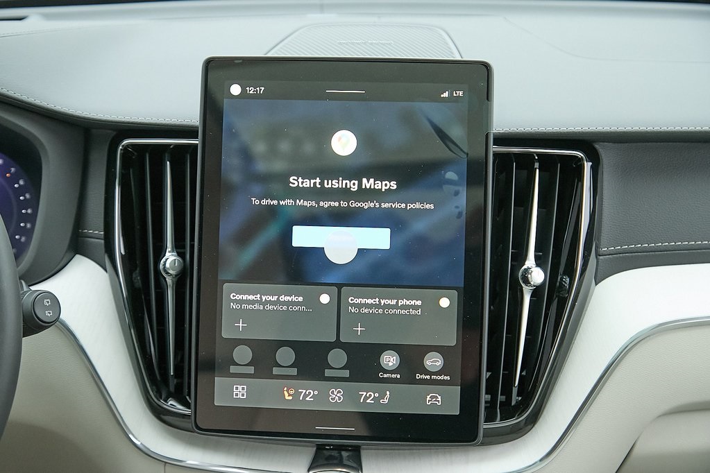 2026 VOLVO XC60 - Image 24