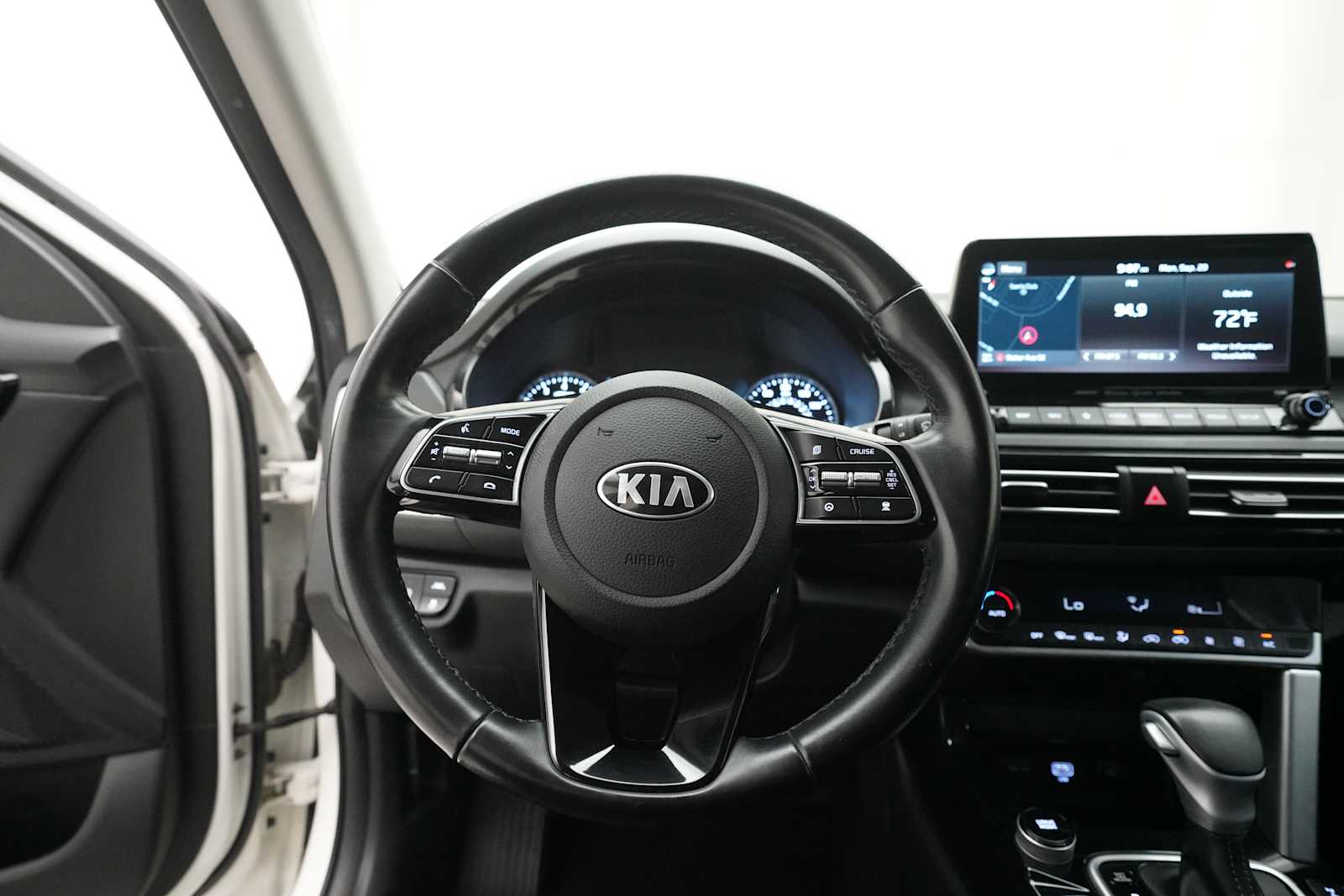 2021 Kia Seltos SX photo 3