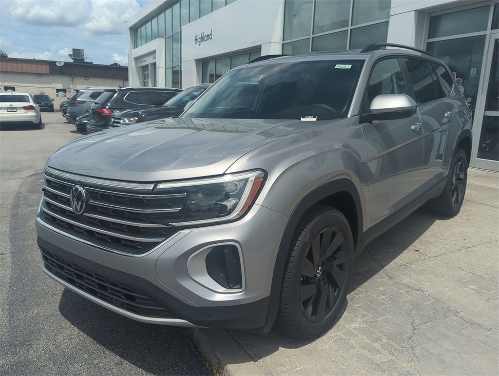 2025 Volkswagen Atlas SE Technology photo 4