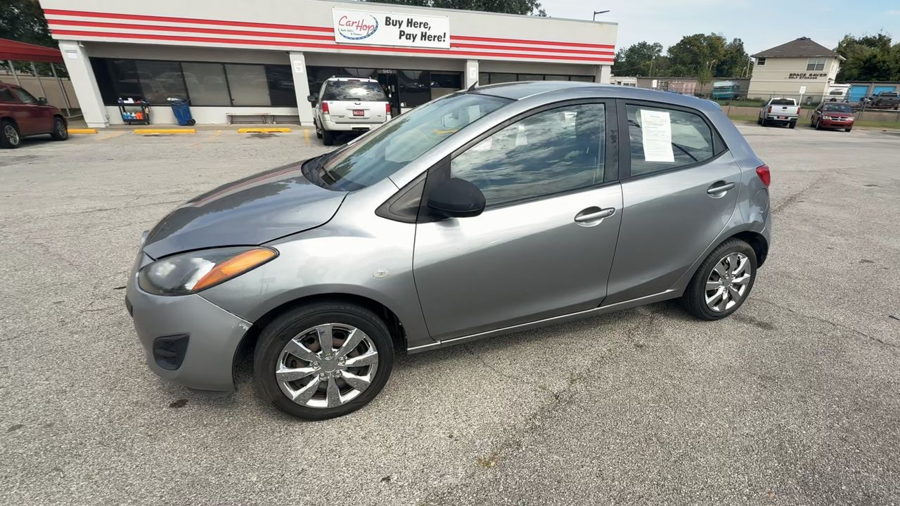 2014 Mazda Mazda2 Sport photo 3