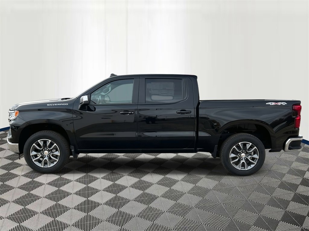 2026 Chevrolet Silverado 1500 LT photo 2
