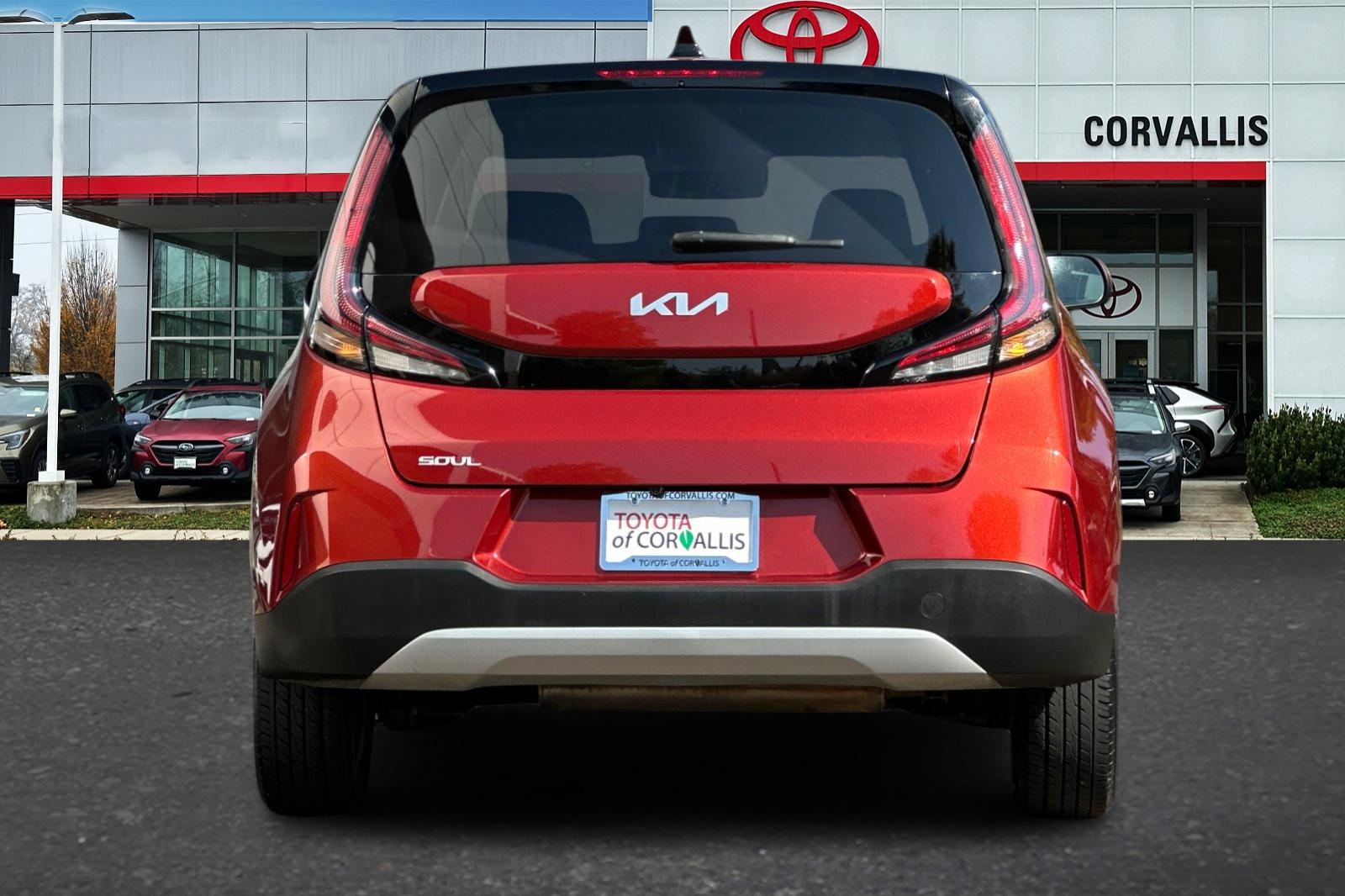 2023 Kia Soul LX photo 4