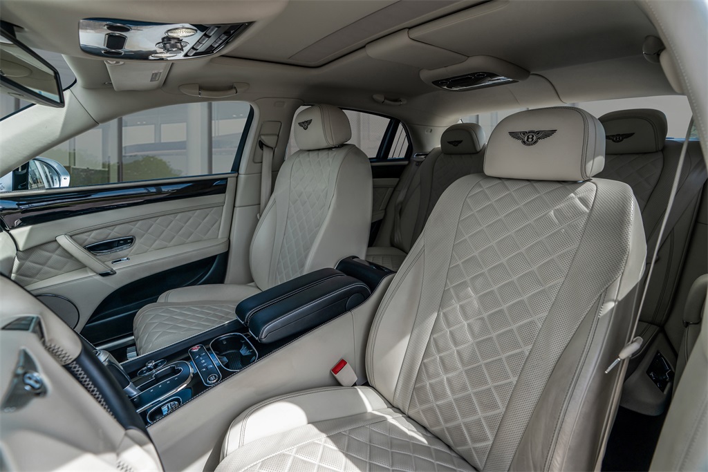 2018 Bentley Flying Spur V8 photo 25