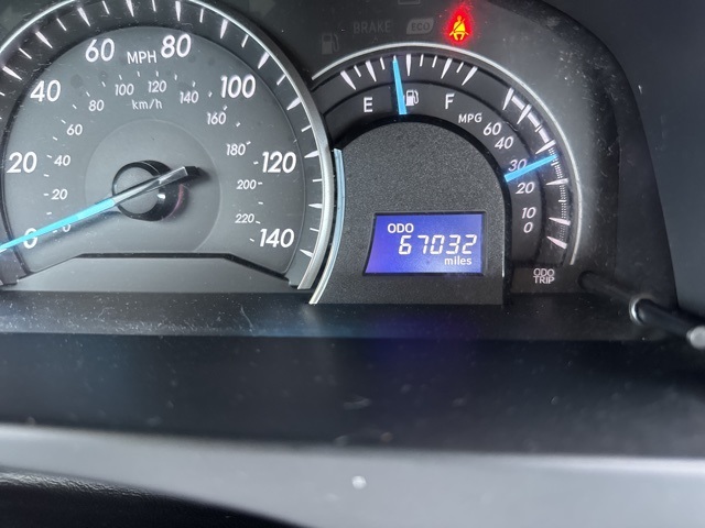 2014 Toyota Camry L photo 16