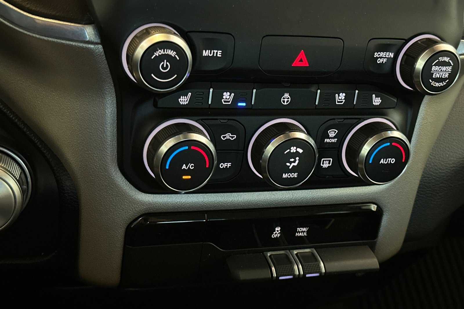 2021 Ram 1500 Laramie photo 23