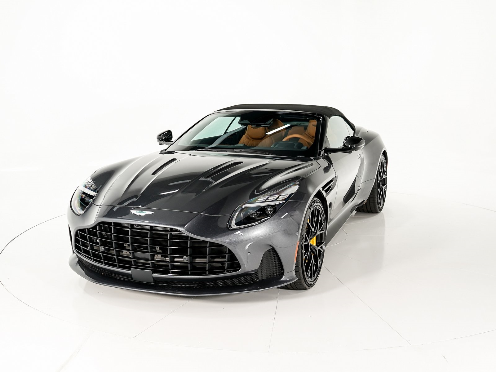 2025 Aston Martin DB12 AM5 photo 2