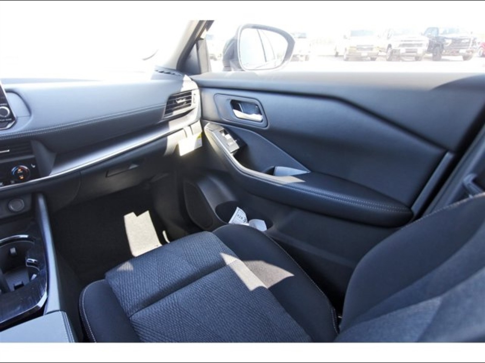 2026 Nissan Rogue SV - 6