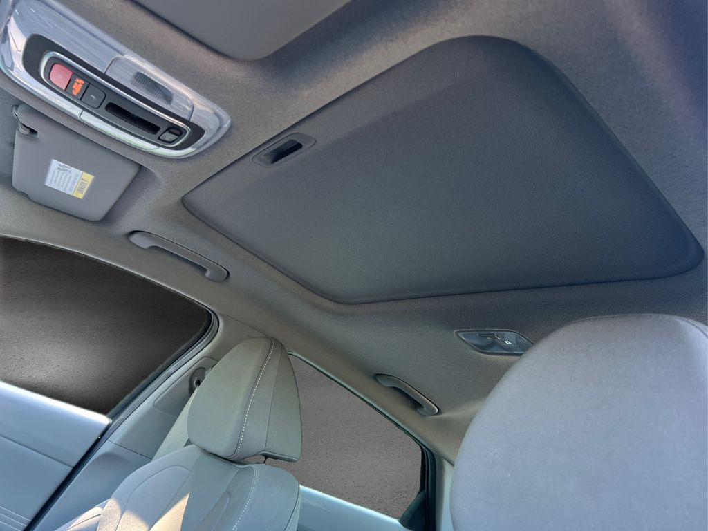 2025 Hyundai Elantra SEL Convenience photo 14