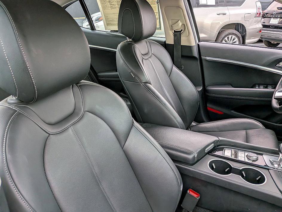 2023 Genesis G70 2.0T photo 34