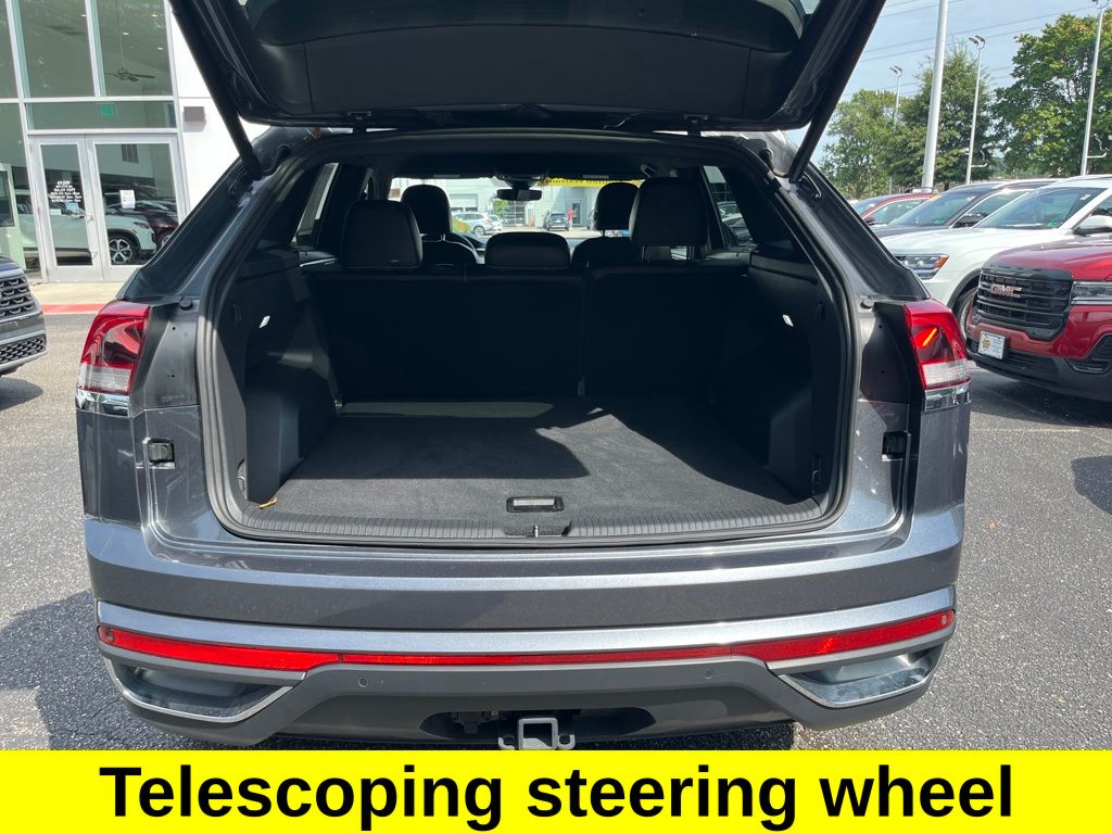 2024 Volkswagen Atlas Cross Sport SE Technology photo 25