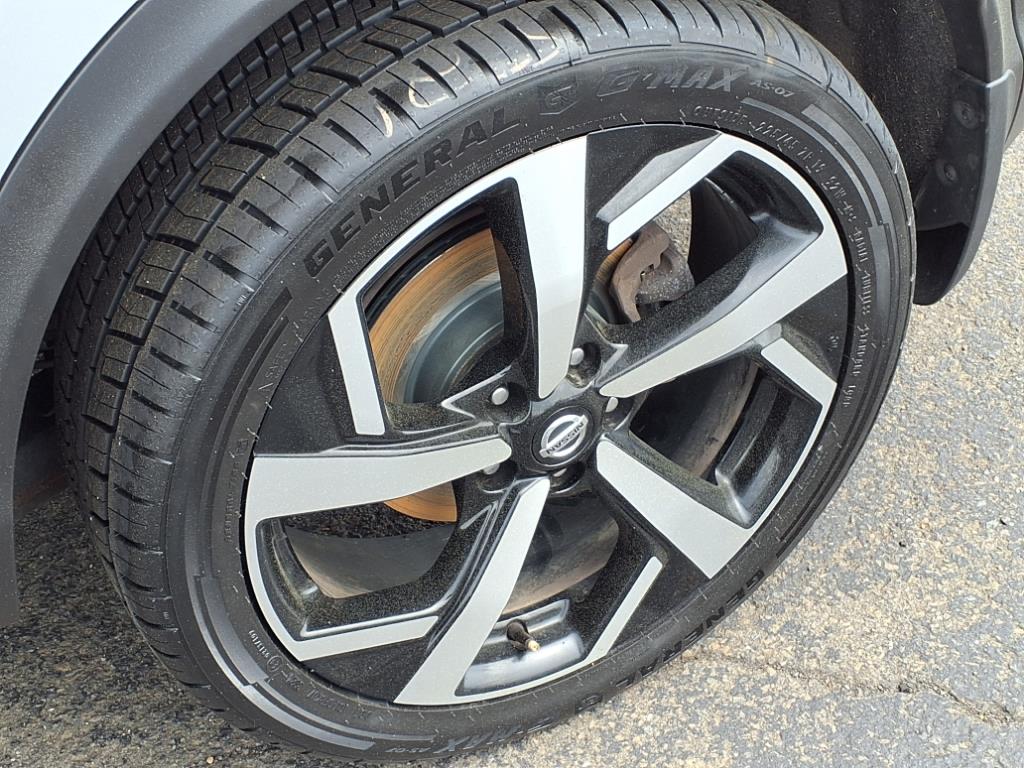 2021 Nissan Rogue Sport SL photo 8