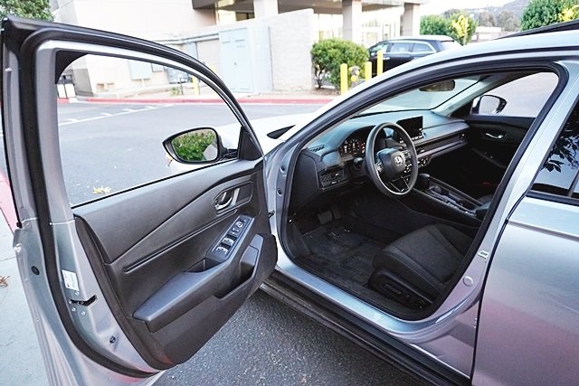 Used 2024 Silver Honda EX image 35