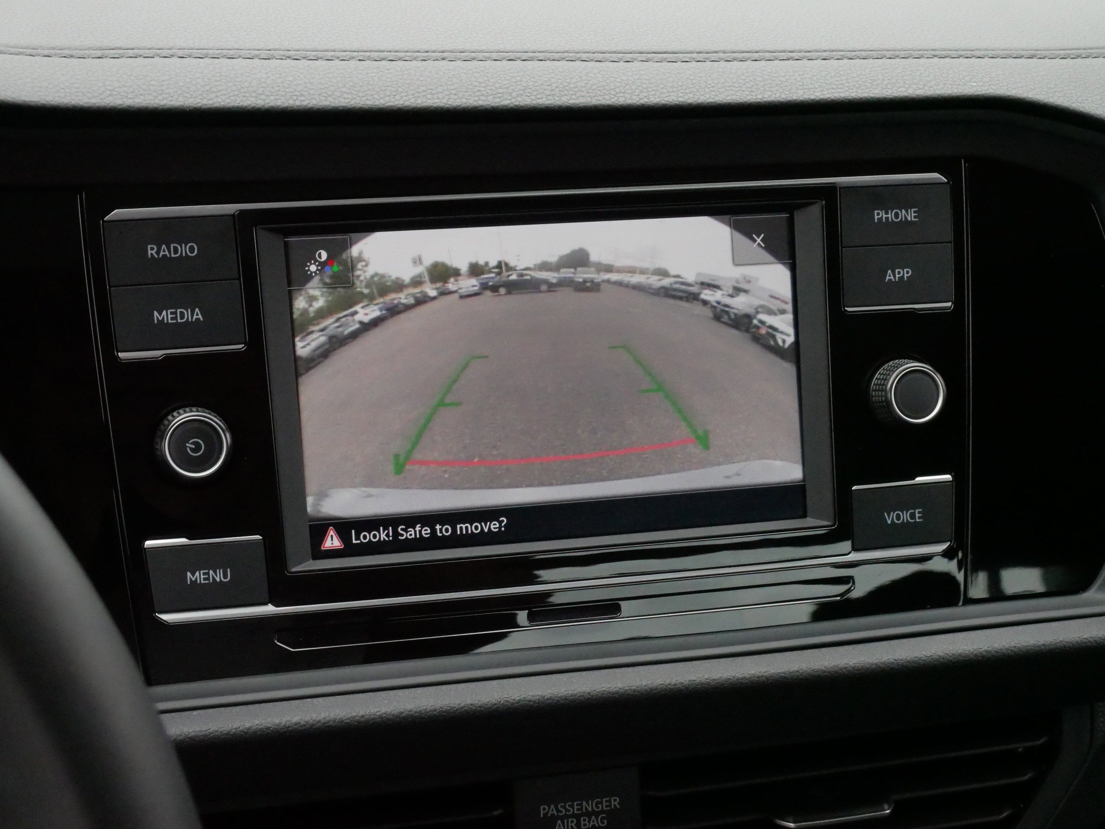 2024 Volkswagen Jetta SE photo 30