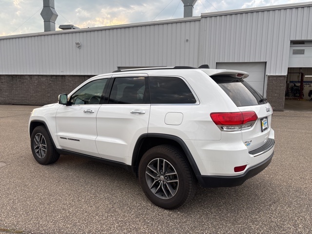 Used 2018 Jeep Grand Cherokee Limited with VIN 1C4RJFBG3JC399116 for sale in Rochester, Minnesota