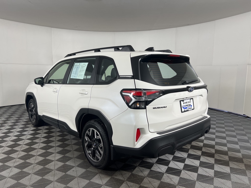 2025 Subaru Forester Base photo 21