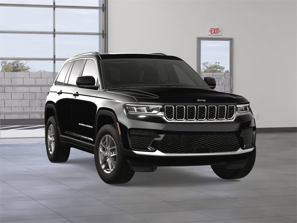 2025 Jeep Grand Cherokee Laredo photo 7