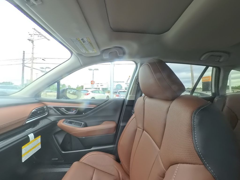 2025 Subaru Outback Touring XT photo 24