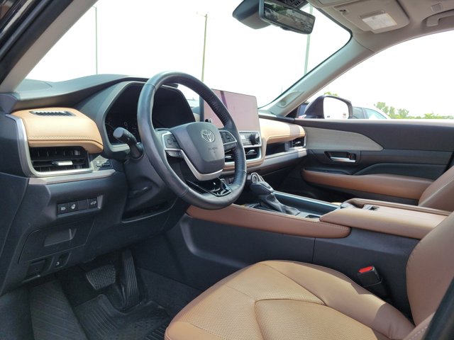 2024 Toyota Grand Highlander Platinum photo 17