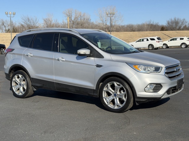 2017 Ford Escape Titanium's photo