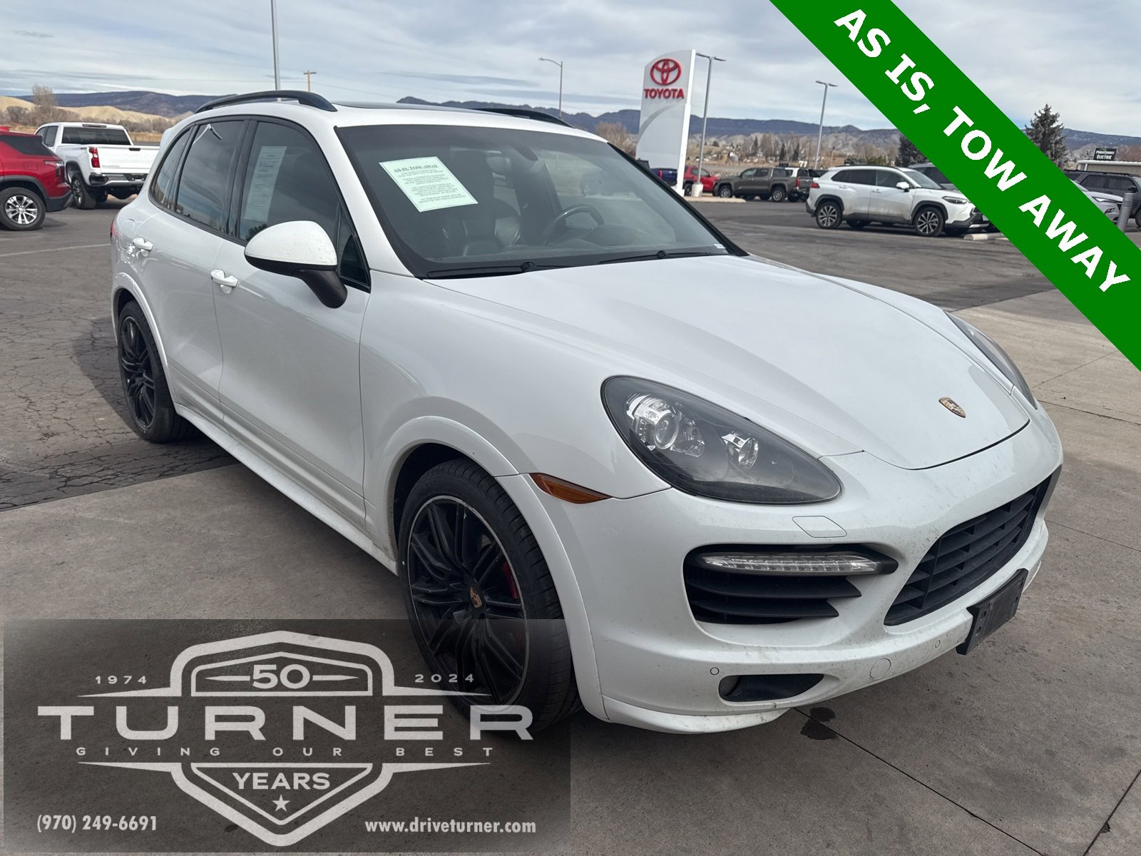 2014 Porsche Cayenne Turbo's photo