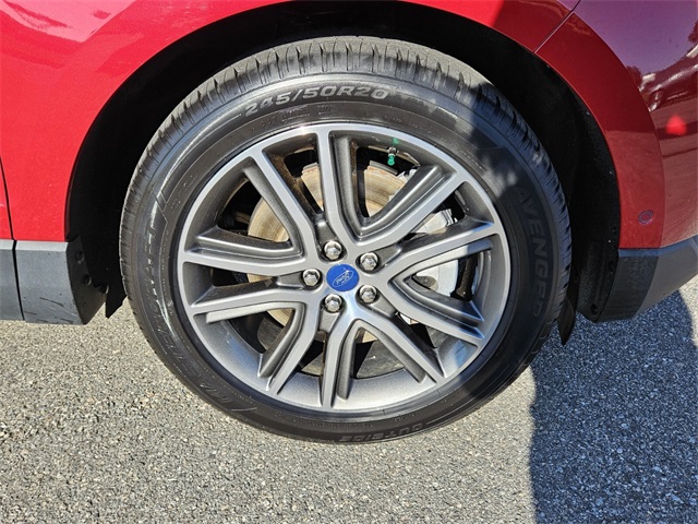 2021 Ford Edge Titanium photo 15