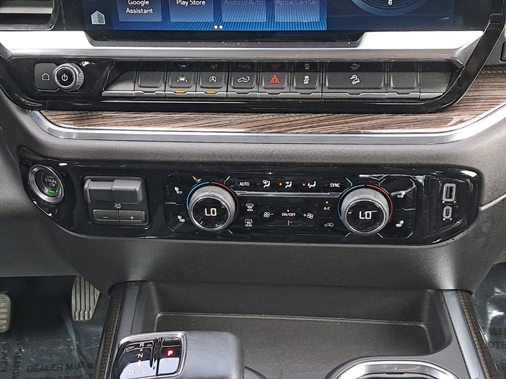 2023 Chevrolet Silverado 1500 RST photo 16