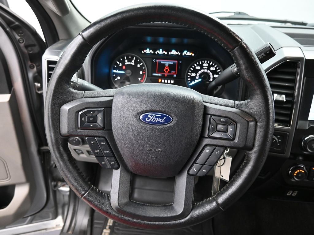 2020 Ford F-150 XLT photo 12