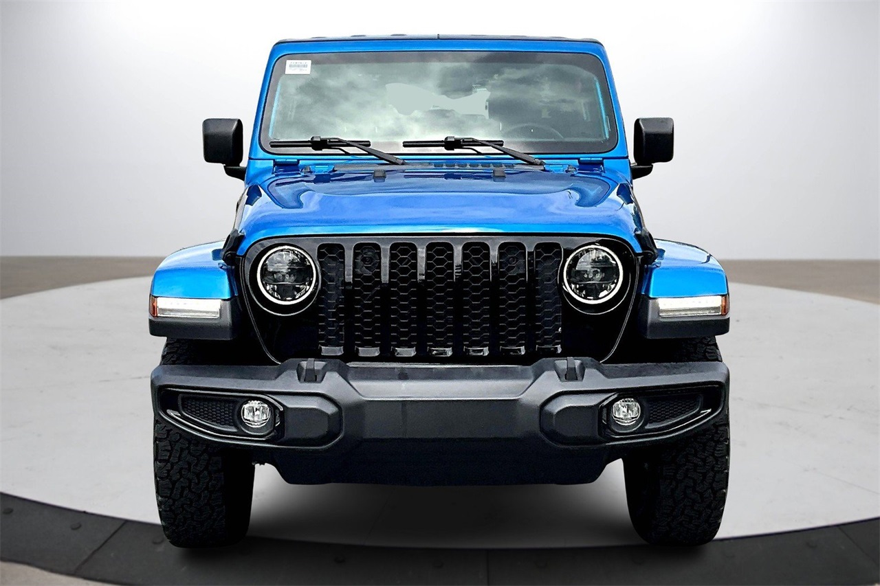 2023 Jeep Gladiator Willys photo 3