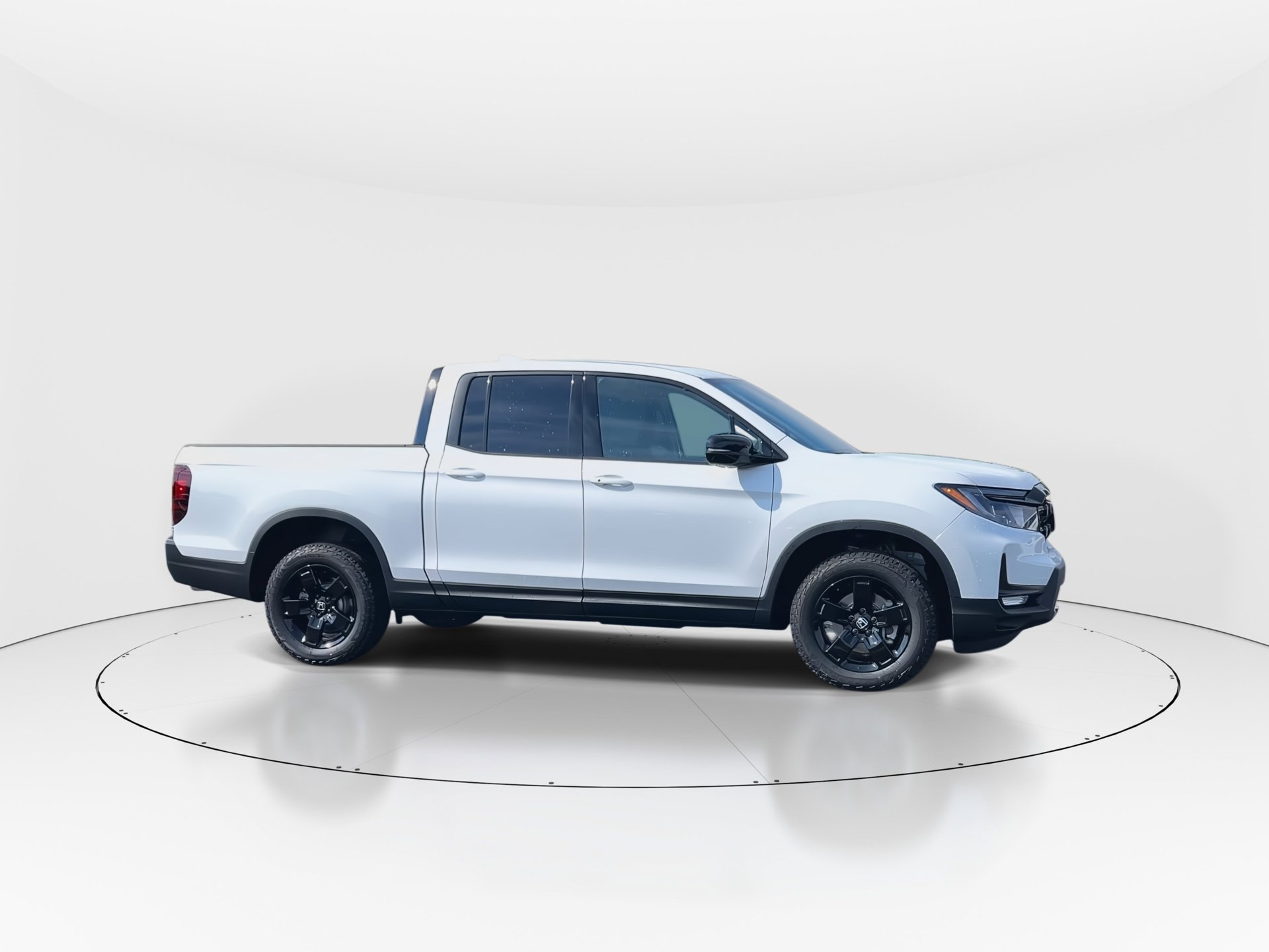 2025 Honda Ridgeline Black Edition photo 6