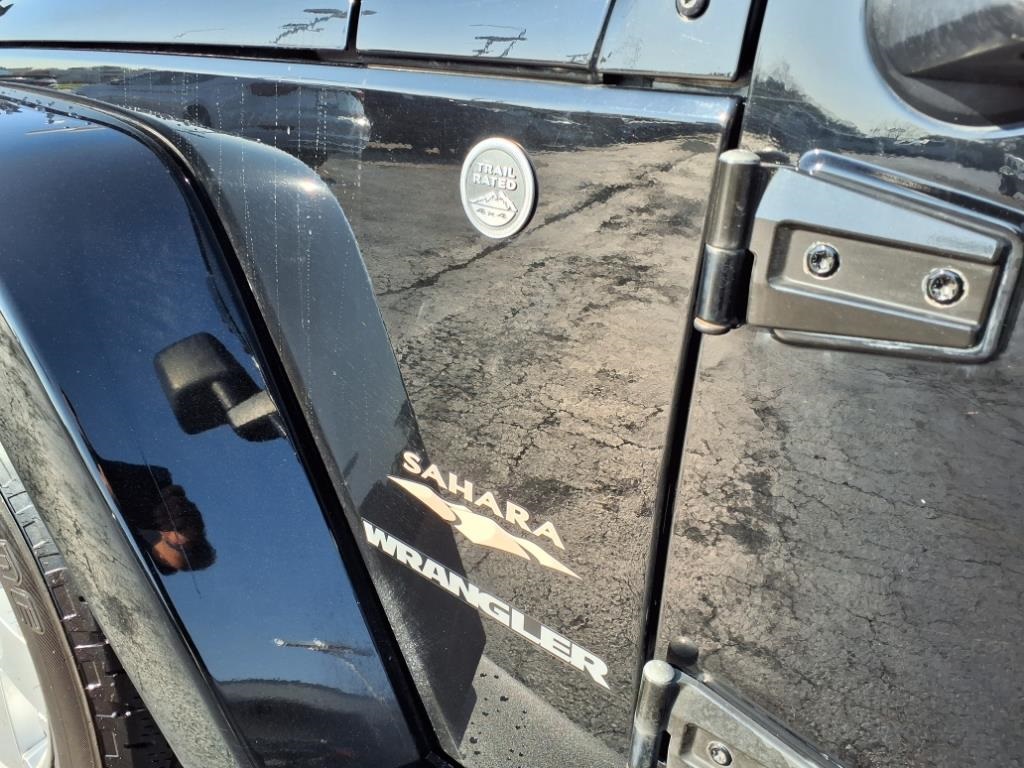 2012 Jeep Wrangler Sahara photo 6