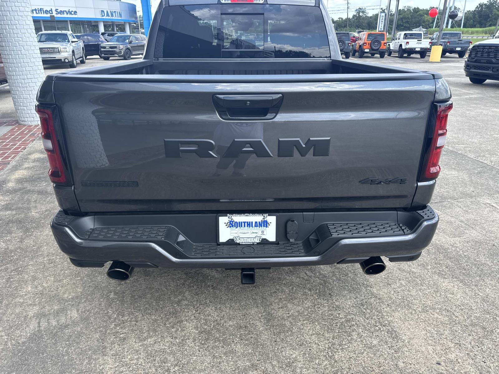 2025 Ram 1500 Big Horn photo 5