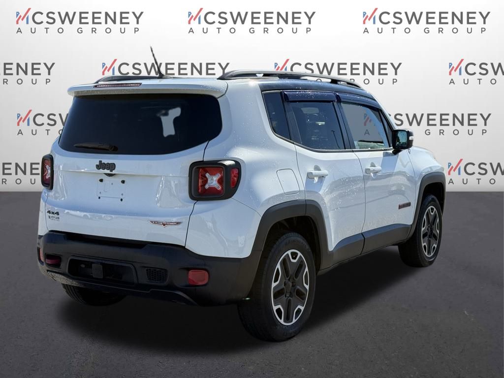 2015 Jeep Renegade Trailhawk photo 4