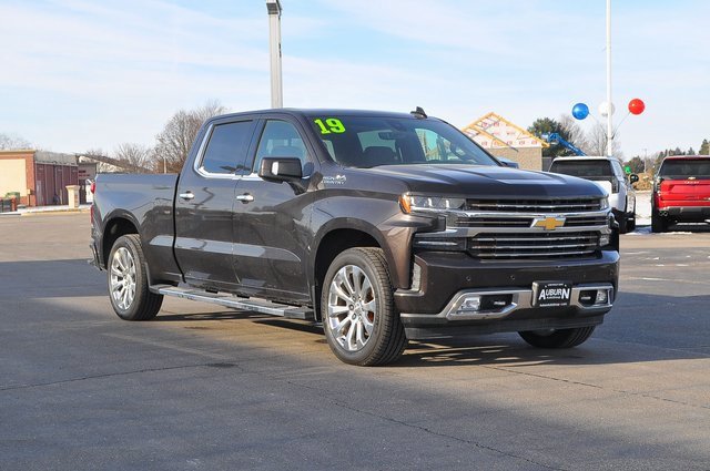 2019 Chevrolet Silverado 1500 High Country's photo