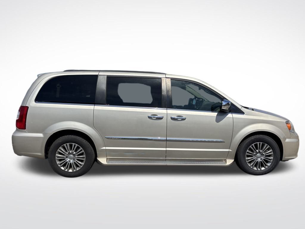 Used 2014 Chrysler Town & Country Touring-L with VIN 2C4RC1CG4ER143897 for sale in Montgomery, AL