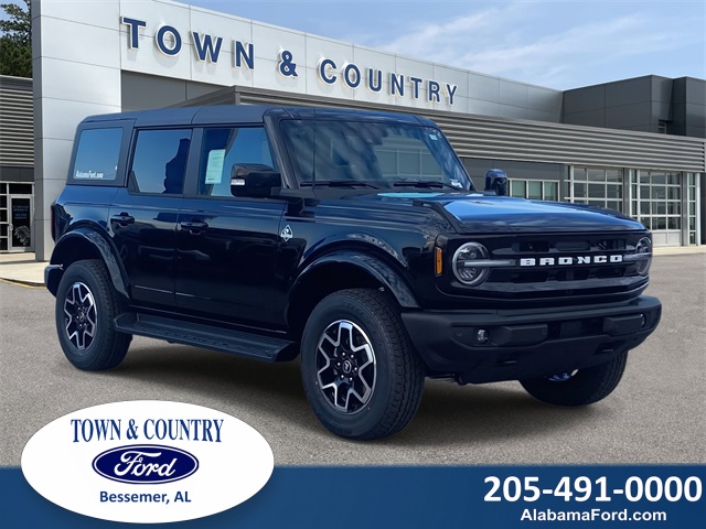 2025 Ford Bronco 4-Door Outer Banks's photo