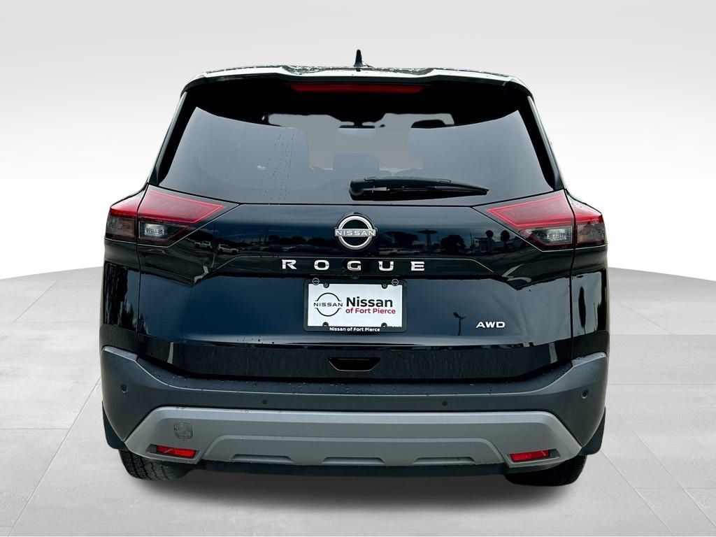 2023 Nissan Rogue S photo 2
