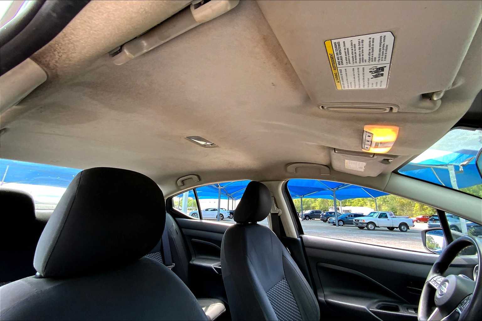 2020 Nissan Versa S photo 12
