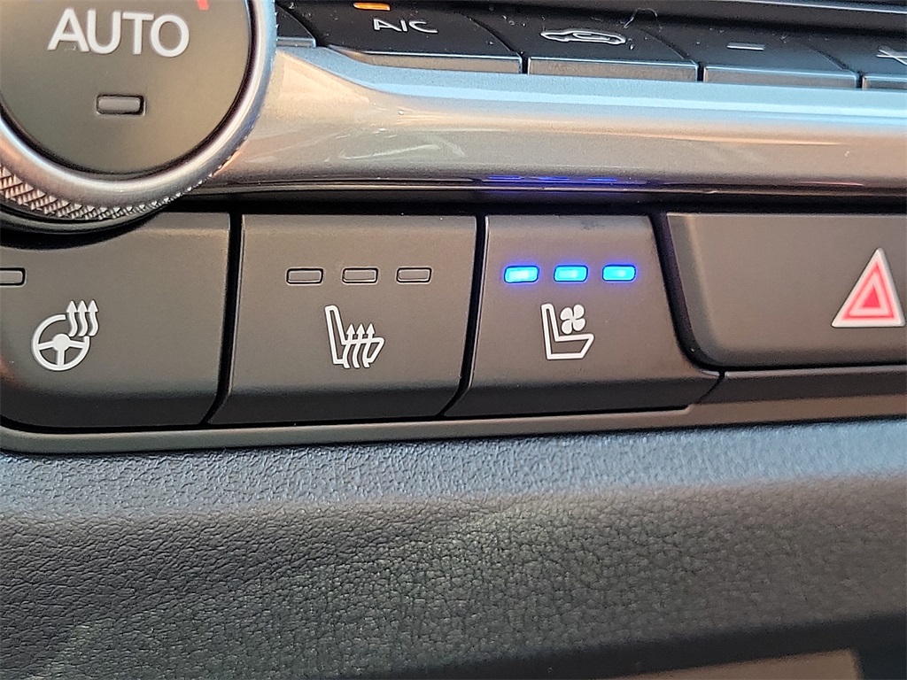 2025 Mazda CX-50 2.5 Turbo Meridian Edition photo 9
