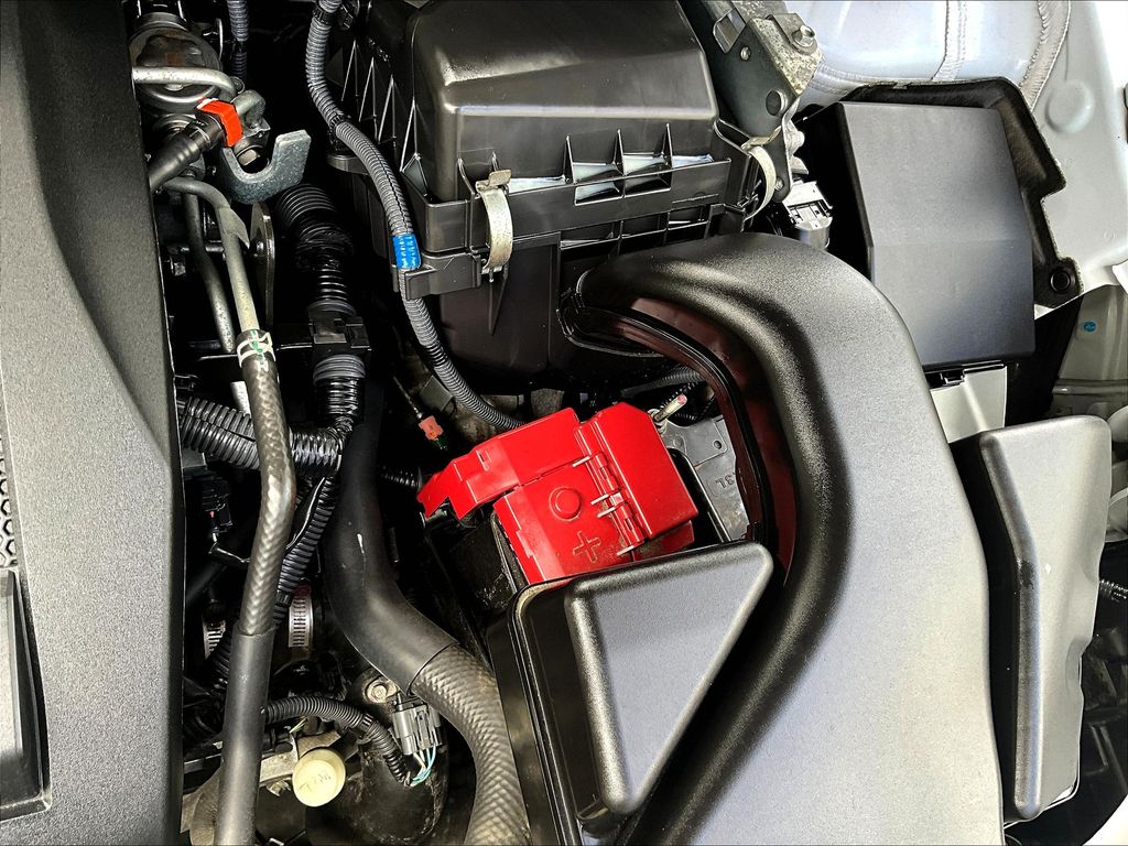 2023 Mitsubishi Eclipse Cross LE photo 29