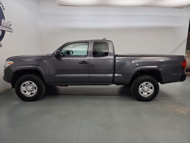 2021 Toyota Tacoma 4x4 Access Cab photo 2