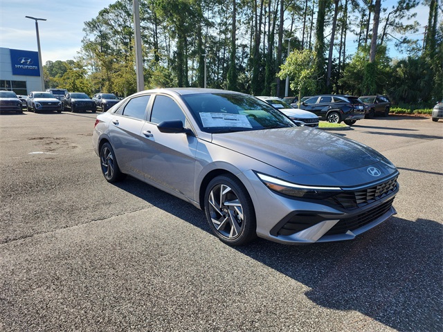 2025 Hyundai Elantra Blue's photo