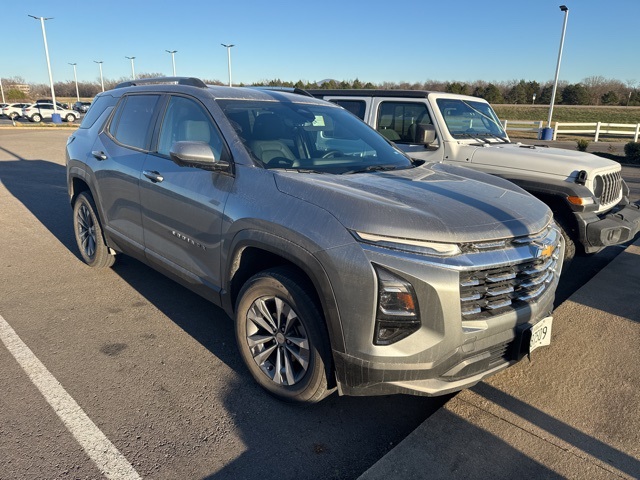 2025 Chevrolet Equinox LT's photo