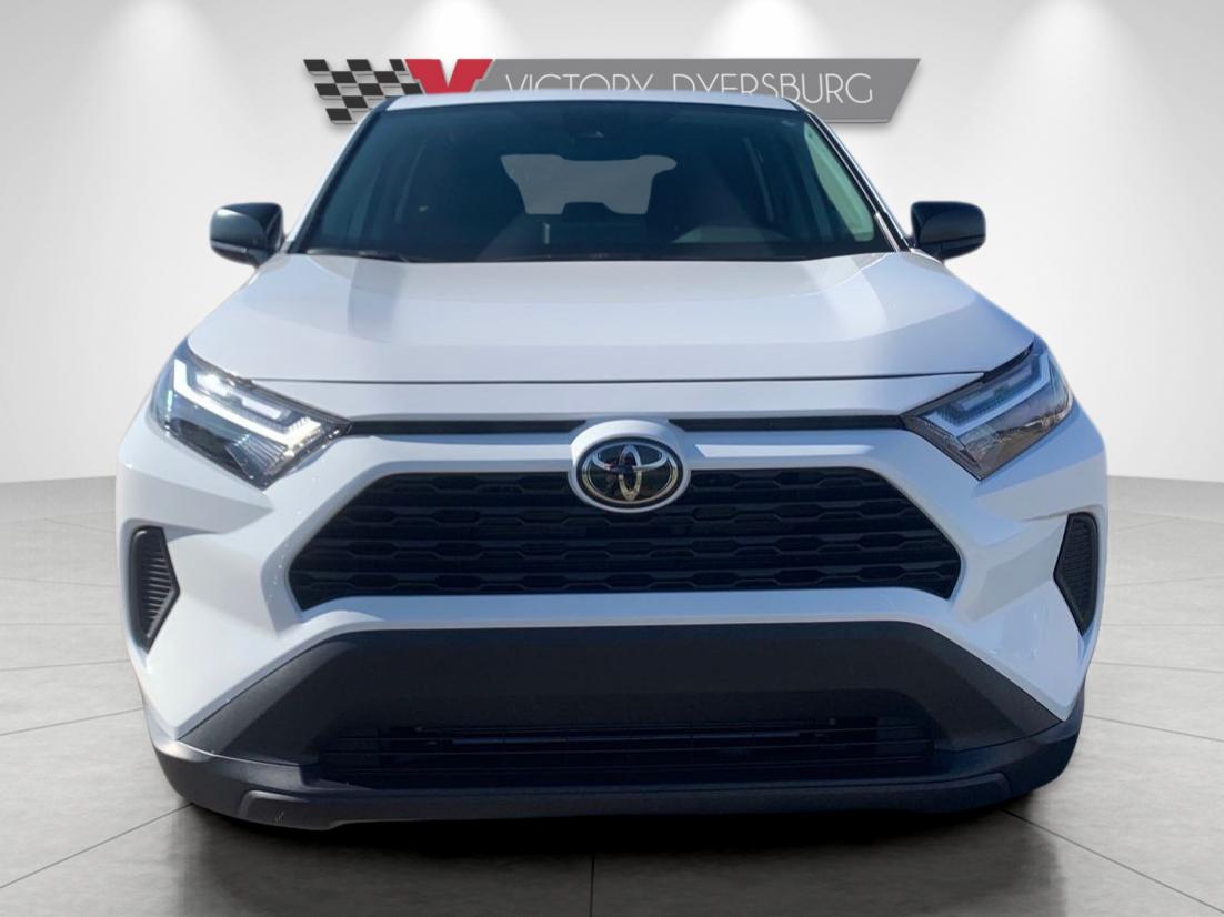 2025 Toyota RAV4 LE photo 2