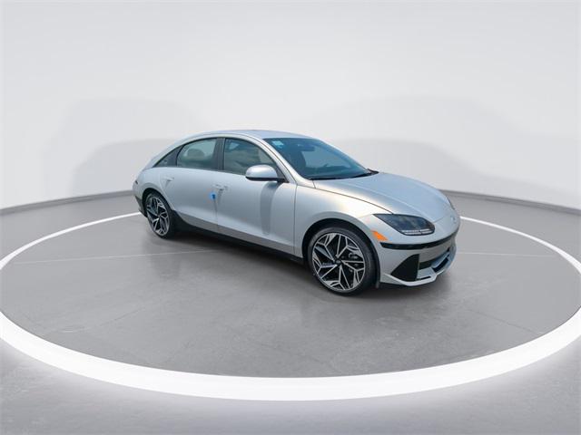 2025 Hyundai Ioniq 6 SEL photo 2
